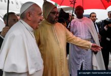 Converter não é missão de vocês, diz papa a católicos no Marrocos