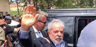Defesa de Lula pede para adiar julgamento de recurso no STJ
