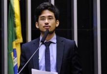 Kataguiri rebate críticas de ativistas pró-Bolsonaro: ‘Radicais cegos e alucinados’