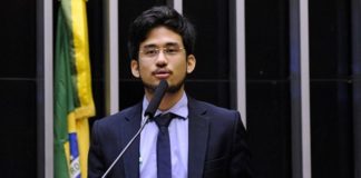 Kataguiri rebate críticas de ativistas pró-Bolsonaro: ‘Radicais cegos e alucinados’