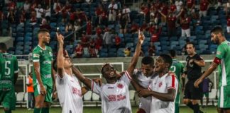 América goleia xará de Pernambuco e segue firme na disputa do Brasileirão