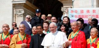 Papa denuncia “agruras e desafios diários” dos católicos da China