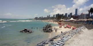 Boletim aponta duas praias em Natal impróprias para banho