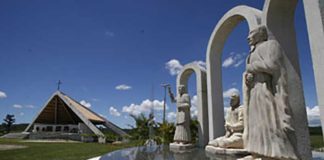 Cerca de 500 famílias de São Gonçalo receberão título de propriedade de casas