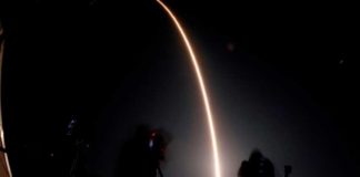 Primeiros satélites de novo serviço de internet de Elon Musk entram em órbita