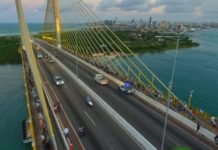 População ‘abraça’ Ponte Newton Navarro e diz “não ao suicídio” Ponte Newton Navarro