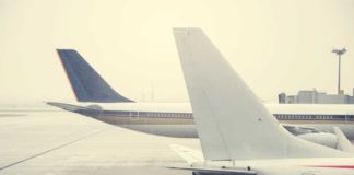 Bolsonaro comemora entrada de empresa aérea europeia no Brasil