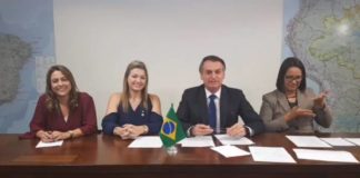 Bolsonaro veta emenda do PT para transporte gratuito de bagagem em voos: “Eles gostam de pobre”