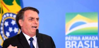 Bolsonaro é evasivo sobre mensagem polêmica e sugere que leiam de novo