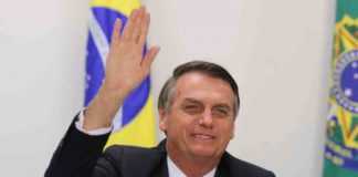 Bolsonaro sobre estudantes que protestam: “são uns idiotas úteis, uns imbecis”