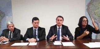 Bolsonaro admite que indicará Moro ao STF