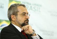 Em derrota do governo, Weintraub terá de explicar cortes na educação O ministro da Educação, Abraham Weintraub, que foi convocado a explicar cortes na educação (Marcelo Camargo/Agência Brasil)