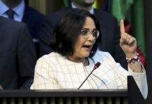 Damares declara que ‘o homem é o líder do casamento’ e a mulher é ‘submissa a ele’