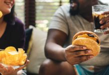 Dieta irregular pode aumentar risco de morte por ataque cardíaco