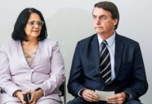Ministra Damares Alves pede a Bolsonaro para deixar o governo