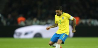 Daniel Alves será o capitão da seleção na Copa América