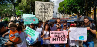 Atos contra desmonte na Educação promovido por Bolsonaro já tomam as ruas de cidades brasileiras