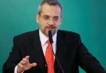 MEC contraria discurso e tira verba da educação básica, além de faculdades