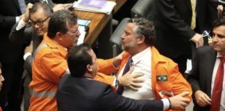 Deputado do PT compara nordestinos a porcos e depois apaga o post