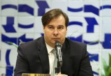 Rodrigo Maia defende revisão do teto de gastos após aprovação da reforma da Previdência