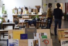 Espaço de cultura judaica reabre biblioteca fechada por 40 anos