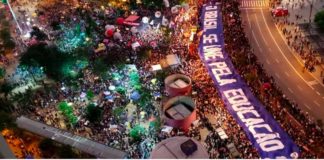 CENSURA: sem autonomia para tanto, MEC ameaça cortar ponto de servidores que foram a manifestação