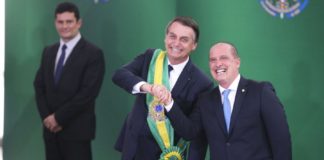 Bolsonaro aumenta oferta a deputados por reforma da Previdência: R$ 10 mi por semestre