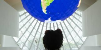 Mais da metade dos brasileiros acha os museus monótonos. Artistas e curadores dão ideias para ‘espanar o pó’ das instituições