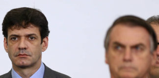 PF prende assessores de ministro do Turismo em caso dos laranjas do PSL O presidente Jair Bolsonaro e o ministro do Turismo, Marcelo Alvaro Antonio - Pedro Ladeira/Folhapress