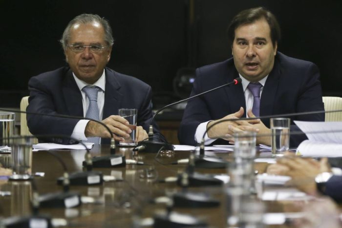 O ministro da Economia, Paulo Guedes, em reunião com o presidente da Câmara, Rodrigo Maia no Ministério da Economia. - José Cruz - 28.mai.2019/Agência Brasil