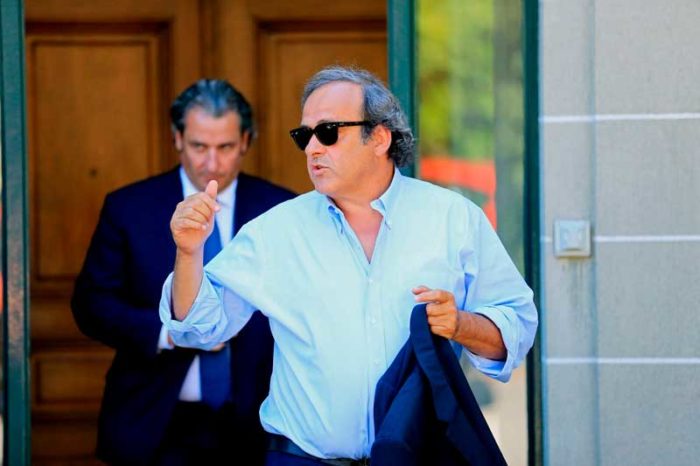 Michel Platini na sede do CAS em 2016 — Foto: REUTERS/Pierre Albouy