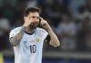 Copa América: Messi marca, Argentina empata com Paraguai e segue na lanterna do grupo Messi pede calma aos companheiros após marcar o gol de empate contra o Paraguai
