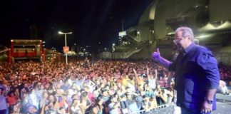 Em resposta à críticas, Álvaro Dias pergunta se o povo quer repetir São João em Natal PREFEITO ÁLVARO DIAS FALA AO PÚBLICO DA ÚLTIMA NOITE DE SHOWS DO SÃO JOÃO. FOTO: DIVULGAÇÃO