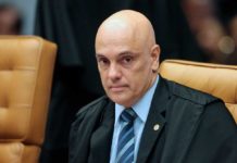 Após fala de Bolsonaro, Alexandre de Moraes diz que STF não legisla e que enquadrar homofobia como racismo protege minorias