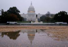 Congresso dos EUA vai investigar Facebook, Google, Microsoft e Apple Jim Bourg/Reuters/Direitos reservados