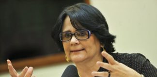 Damares quer se casar e vai abrir seleção para candidatos