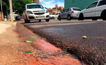 Rio Grande do Norte está na lista dos 8 estados que perdem até metade da água produzida, diz estudo Desperdício de água