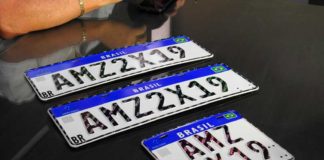 Após acordo, Detran-RN vai cadastrar novas fabricantes e estampadoras de placas no modelo Mercosul Placas do modelo Mercosul