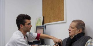 Consulta e prescrição de remédio por enfermeiro têm amparo legal