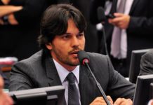 Deputado quer garantir vagas na rede privada para pacientes do SUS Deputado Federal Fábio Faria