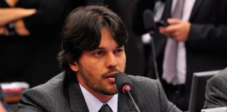 Deputado quer garantir vagas na rede privada para pacientes do SUS Deputado Federal Fábio Faria