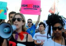 Comissão de Direitos Humanos da Câmara aprova criminalização da homofobia Homofobia