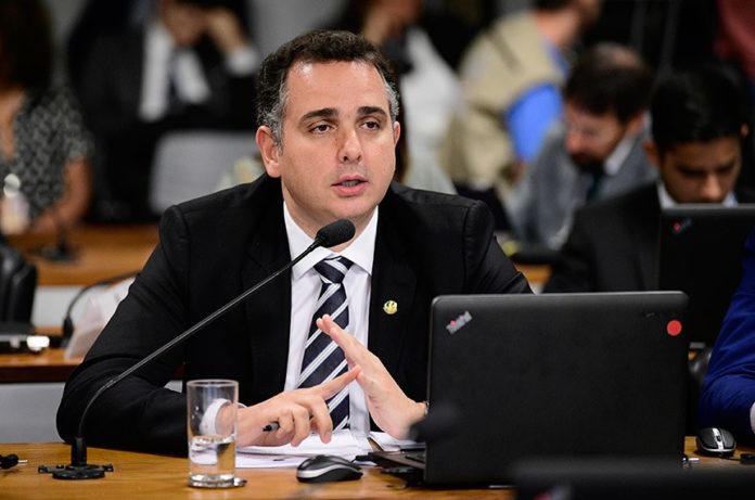 O senador Rodrigo Pacheco, relator do projeto, apresentou sete emendas em que recupera partes das medidas excluídas na votação na Câmara e mantém a punição para abuso de autoridade de magistrados