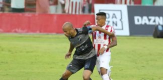 Náutico faz jogo burocrático, sai na frente, mas leva gol de empate do ABC