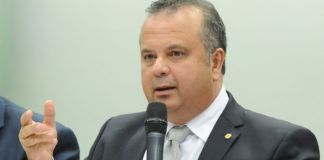 Rogério Marinho assina portaria que garante funcionamento das empresas aos domingos e feriados