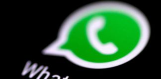 Fique atento! Circula novo golpe envolvendo o aplicativo WhatsApp Segundo WhatsApp, há cerca de 130 milhões de usuários do app no Brasil, em uma população de 209 milhões - Reuters