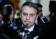 Jornalista da CBN chama Bolsonaro de racista, ignorante, mentiroso, autoritário, persecutório, mal-educado e despreparado O presidente Jair Bolsonaro durante entrevista no Palácio do Planalto Foto: Isac Nobrega / Presidência