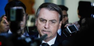 Jornalista da CBN chama Bolsonaro de racista, ignorante, mentiroso, autoritário, persecutório, mal-educado e despreparado O presidente Jair Bolsonaro durante entrevista no Palácio do Planalto Foto: Isac Nobrega / Presidência