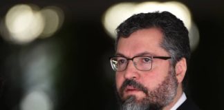 Exclusivo: ‘Mercosul subiu nas prioridades de todo o mundo’, diz chanceler Ernesto Araújo O ministro de Relações Exteriores do Brasil, Ernesto Araújo: após acordo entre UE e Mercosul, Brasil busca outros acordos Foto: EVARISTO SA / AFP