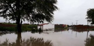 Coronel João Sá tem 500 famílias desabrigadas após barragem se romper na BA Inundação